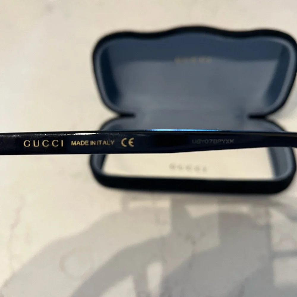 Gucci Eyewear Round Frame Sunglasses Black - Picture 8 of 11